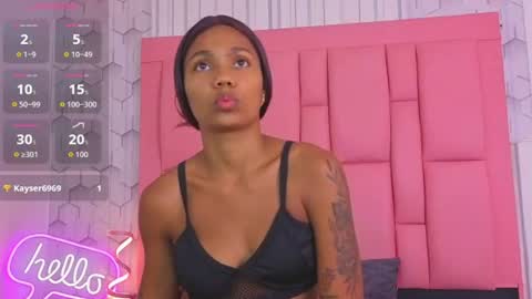 emely  online show from 06-25-26, 11:37
