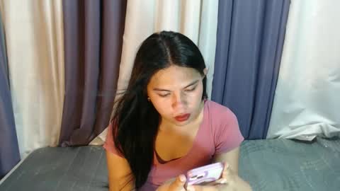 Snapshot of emere_kai_24xxx chatting on 04-02-26, 04:32 Chelle dont forget to folloe me and thumps up online show from 04-02-26, 04:32