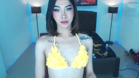 Snapshot of emerladmore chatting on 07-28-26, 03:21 emerladmore online show from 07-28-26, 03:21