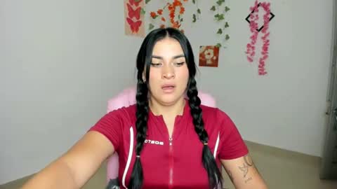 Snapshot of emi_blossom_ chatting on 06-26-26, 04:11 Emily online show from 06-26-26, 04:11