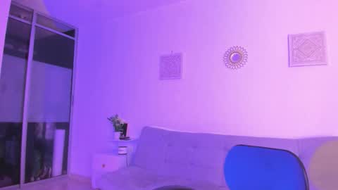 emi_carter online show from 11-22-25, 10:20