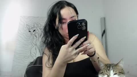 Snapshot of emiantonella_ chatting on 05-07-26, 06:35 Antonella online show from 05-07-26, 06:35