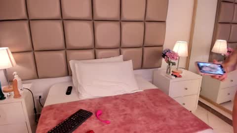 EMILY ROBERTS online show from 02-15-25, 03:31