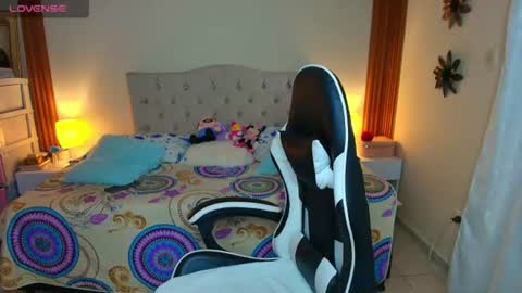 emiily_skinny online show from 07-20-26, 10:56