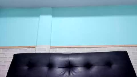 Emily online show from 09-10-25, 01:44