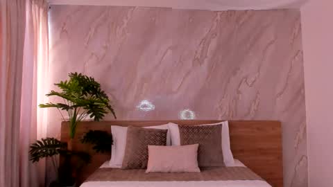 Emily online show from 11-23-25, 01:55