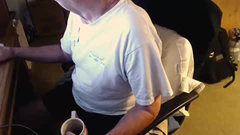 Snapshot of emil_karpo chatting on 06-02-26, 12:40 Terrance1st online show from 06-02-26, 12:40