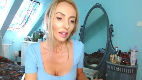 Emila online show from 04-24-26, 10:50