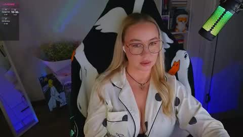 Emili online show from 09-09-25, 11:04