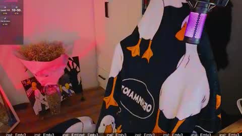 Emili online show from 11-15-25, 05:20