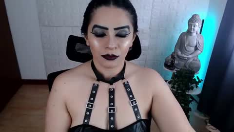 POWERFULL GODDESS EMILI online show from 06-20-26, 05:27