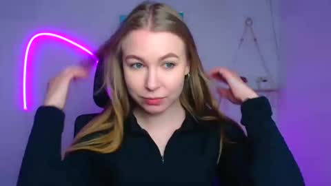 Emilia online show from 02-24-26, 06:33