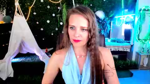 Snapshot of emiliabedy chatting on 07-20-26, 10:39 Emilia Bedy online show from 07-20-26, 10:39