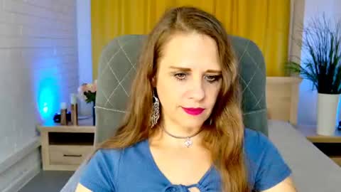 Snapshot of emiliabedy chatting on 07-24-26, 06:00 Emilia Bedy online show from 07-24-26, 06:00