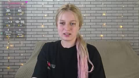 Amili online show from 12-10-24, 03:22