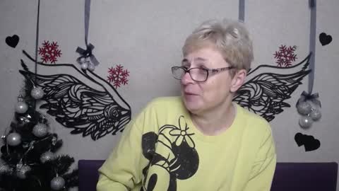 EmiliaGree online show from 12-14-25, 06:01