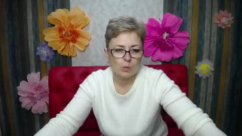 EmiliaGree online show from 04-19-26, 05:12