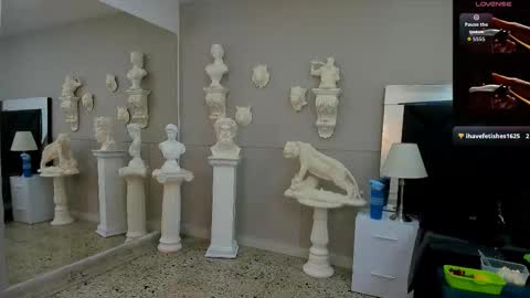 Emilio online show from 11-28-25, 10:18