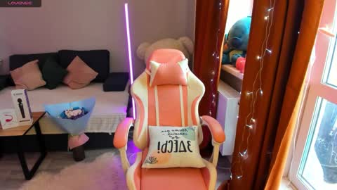 Emiliya online show from 01-11-26, 06:40