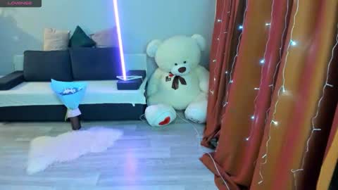 Emiliya online show from 01-13-26, 01:44