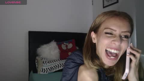 Emilly Gomez online show from 02-13-25, 09:17