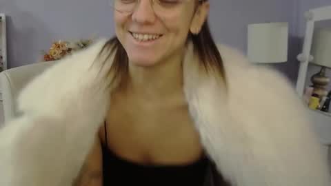 Emilly online show from 01-11-26, 08:08