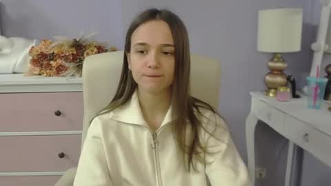 Emilly online show from 02-09-26, 07:34