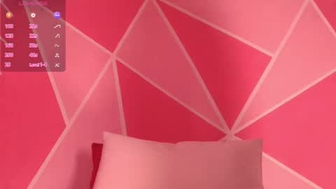 emilly_smiithh online show from 11-21-25, 04:00