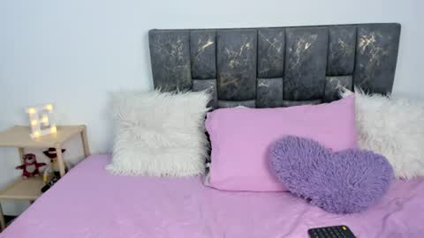 emilly_williams2 online show from 07-30-26, 10:31