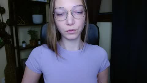 Emilly online show from 02-16-26, 06:20