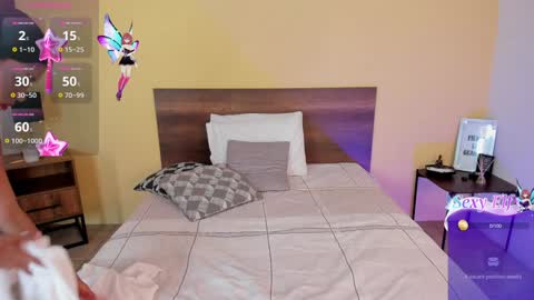 Snapshot of emillygonzalez chatting on 12-07-24, 08:49 . . online show from 12-07-24, 08:49