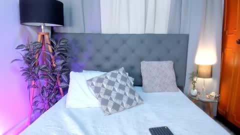 .  . online show from 01-08-26, 08:49