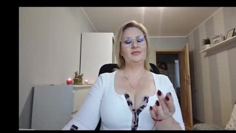 EmillyLove online show from 02-17-26, 07:05