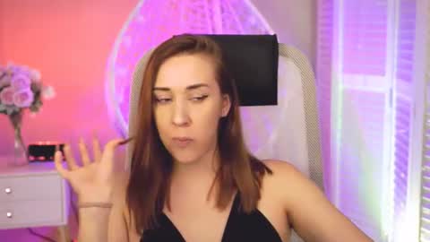 emillylopez online show from 07-28-26, 04:50