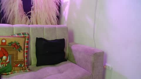 emily175445 online show from 04-29-26, 01:04