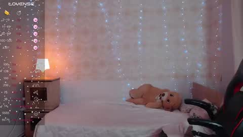 Snapshot of emily962009 chatting on 01-06-25, 11:31 EMY online show from 01-06-25, 11:31