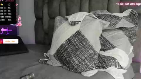 Emily online show from 02-05-26, 10:42