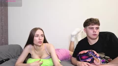 emily_and_ilumi online show from 10-23-25, 05:12