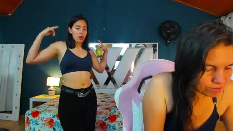 Emily and Soffy online show from 04-18-26, 07:07