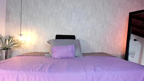 Emily online show from 12-11-24, 11:41