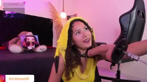 emily_brown04 online show from 04-17-26, 12:41