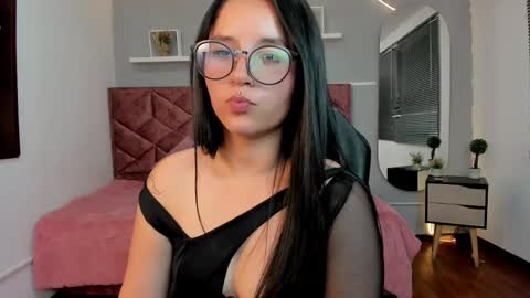 Emily Carter online show from 02-05-25, 04:06