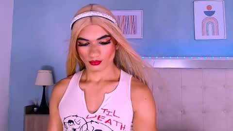 emily_castillo1_ online show from 09-23-25, 05:54