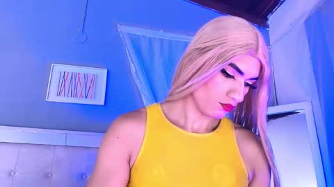 emily_castillo1_ online show from 01-17-26, 05:45