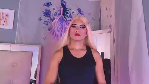 emily_castillo1_ online show from 03-20-26, 04:06