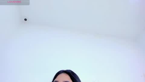 Snapshot of emily_cooper20_ chatting on 01-15-25, 06:12 Emily online show from 01-15-25, 06:12