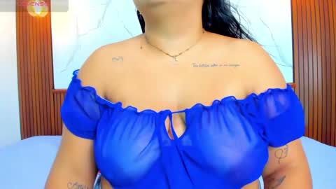 Snapshot of emily_cooper20_ chatting on 02-20-25, 04:39 Emily online show from 02-20-25, 04:39