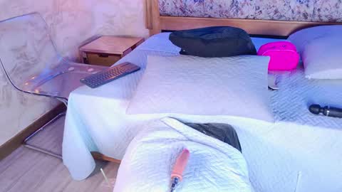 Snapshot of emily_dempsey chatting on 04-25-26, 01:41 emily_dempsey online show from 04-25-26, 01:41