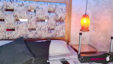 Snapshot of emily_dempsey chatting on 04-27-26, 07:34 emily_dempsey online show from 04-27-26, 07:34
