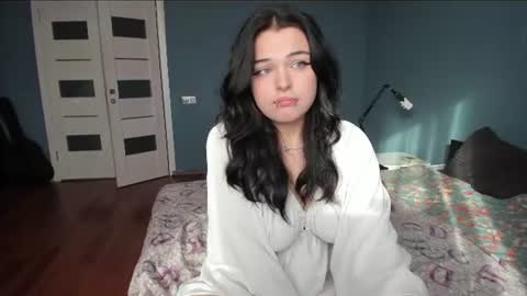 emily_ferra online show from 06-30-26, 04:13